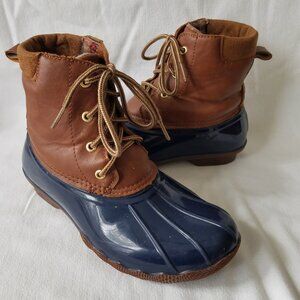 A Vittadini Girl Gavin-Peral-K Size 4 Navy Duck Shoes Boots Lined EUC Waterproof
